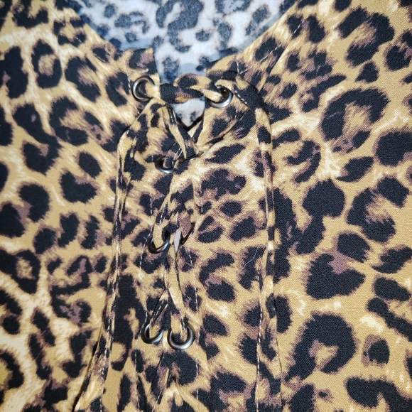 Idyllwind Miranda Lambert Leopard Animal Print Long Sleeve Lace Up Mini Dress - Picture 4 of 16